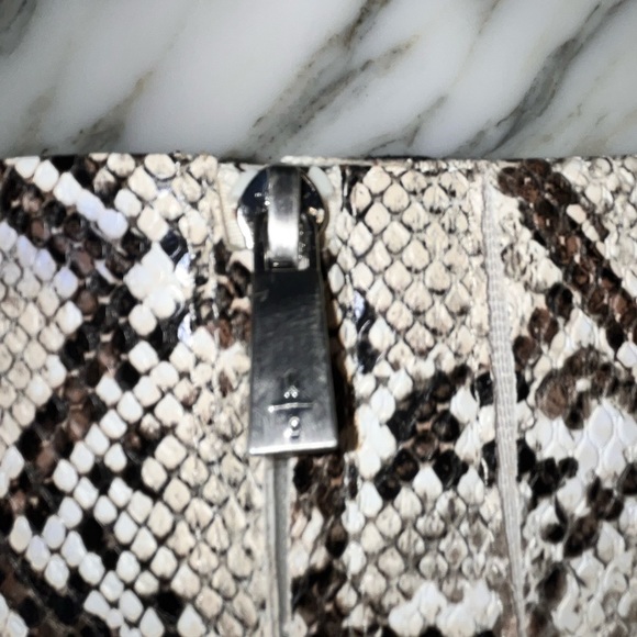 Kenneth COLE New York Justin Snake Skin Print Round Toe Block Heel Dress Boots - Picture 9 of 13